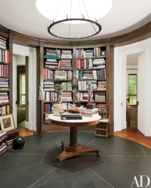 The Secret to a Well-Designed Bookshelf: Styling Tips for Interior Design